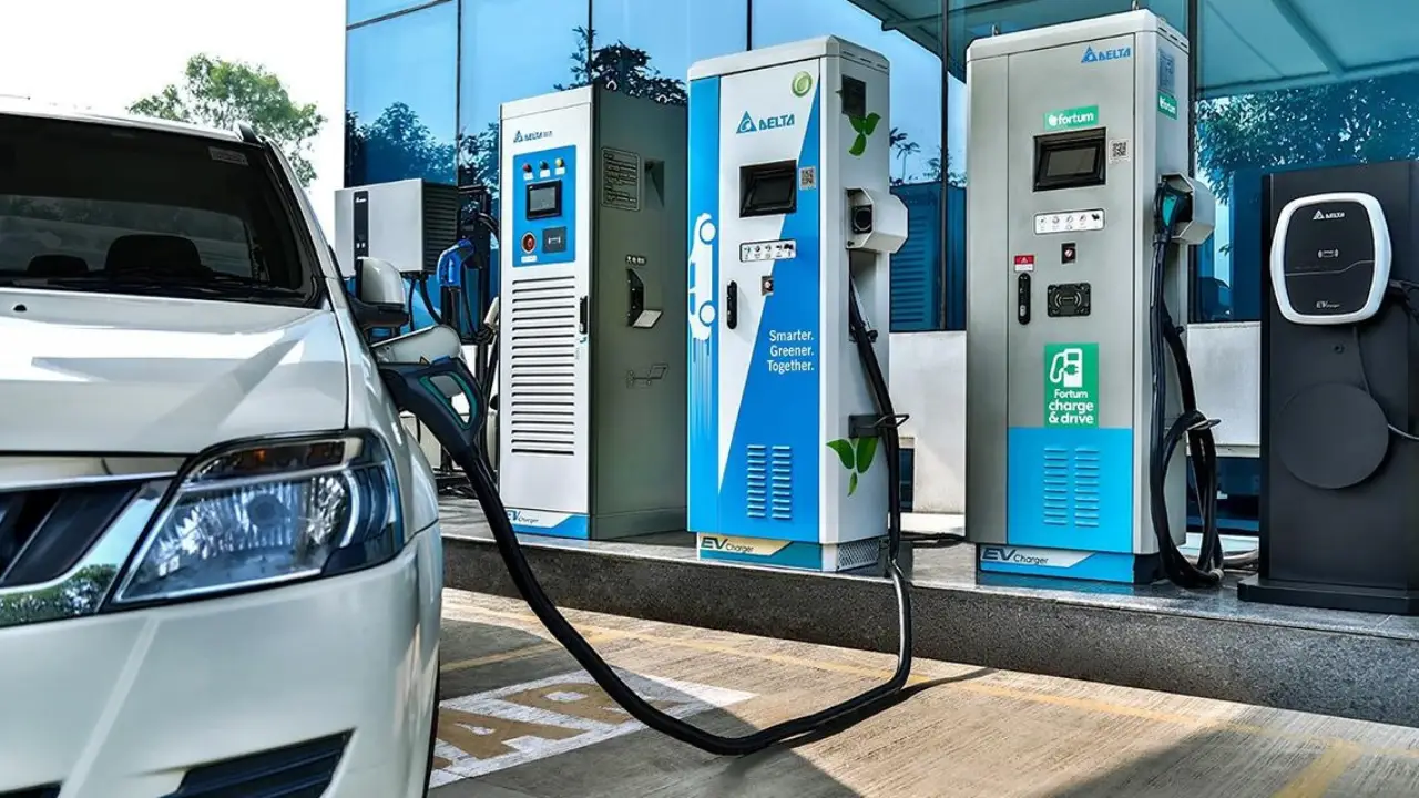 India EV Market: 2.3 Million Units Sold Mark Achieved!