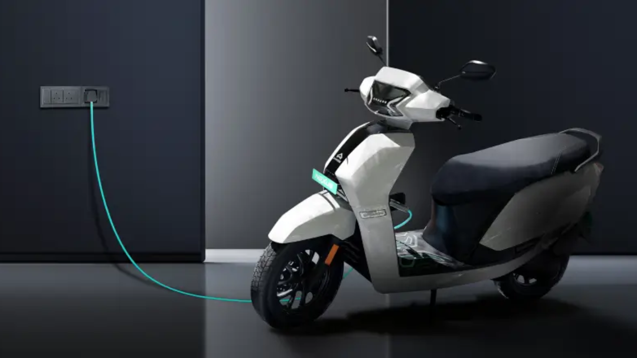 India Electric Two-Wheeler Sales Cross 8 Lakh Units in Five Months, Segment Moves Closer to 20 Lakh Annual Sales