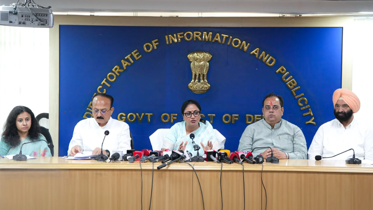 Delhi EV Policy Explained: Who Gets Road Tax Exemption, Incentives and Other Benefits